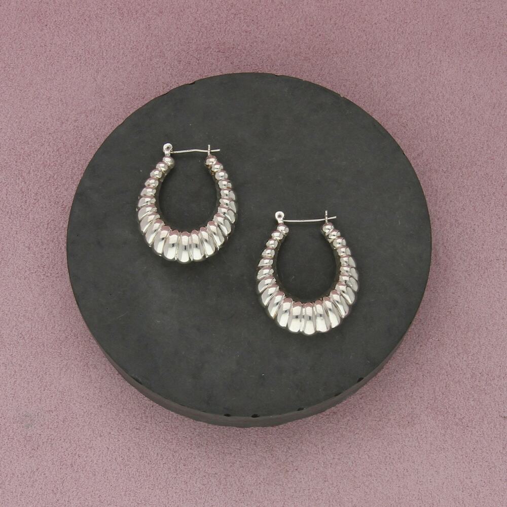 sterling silver vintage puffy scalloped shrimp hoop earrings